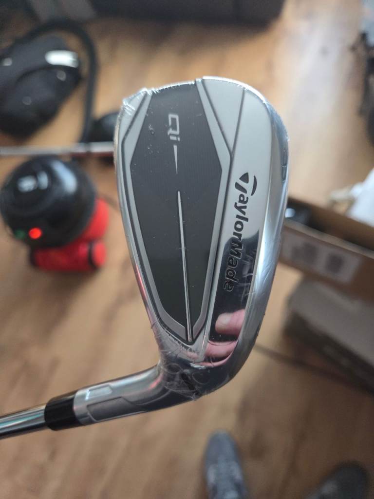 Taylormade qi irons 