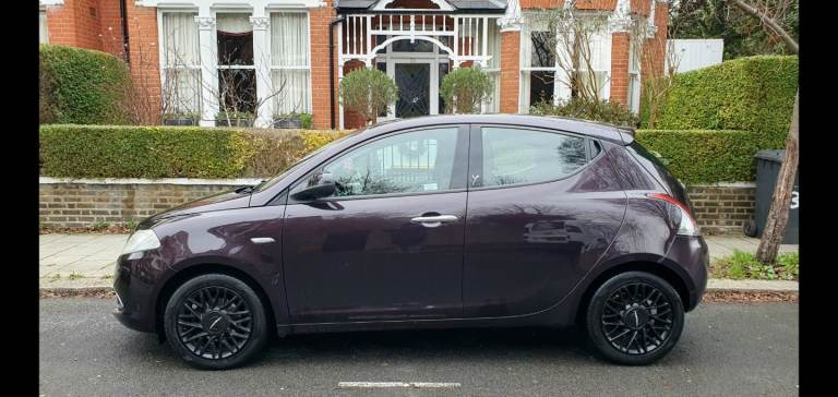 CHRYSLER YPSILON 0.9 TWIN AIR 2012 £1600!!! OPEN TO OFFERS