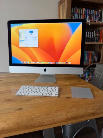 Apple iMac 27-inch with retina 5K display 2017 Model with Keyboard