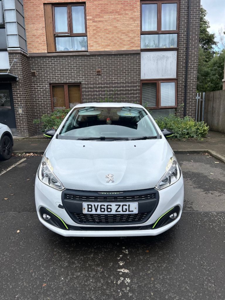 Peugeot, 208, Hatchback, 2016, Manual, 1199 (cc), 3 doors