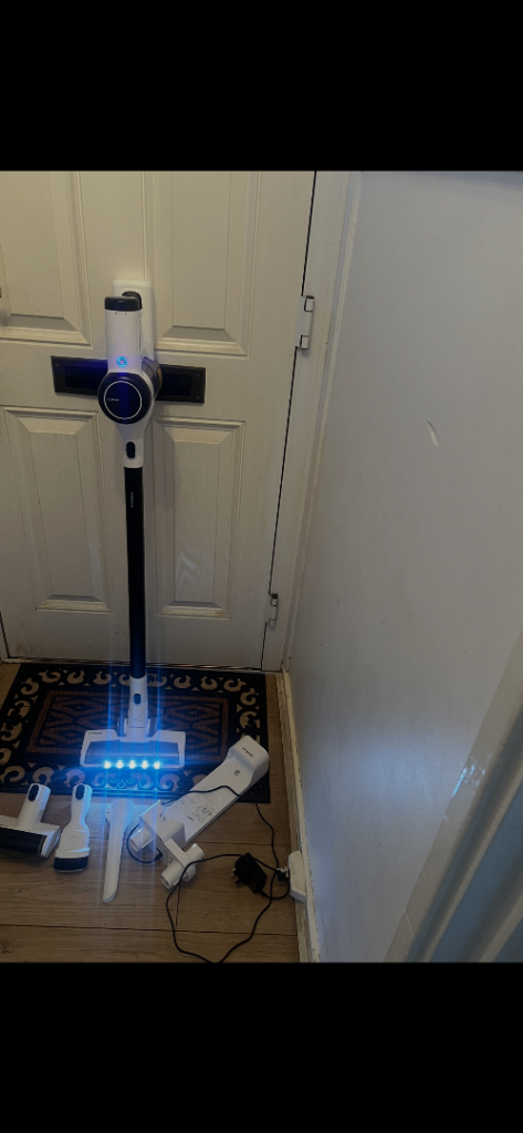 TINECO PURE ONE Led Light/Animal/Multi Floor/Like New 