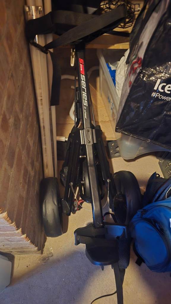 Callaway XR set of left handed golf clubs