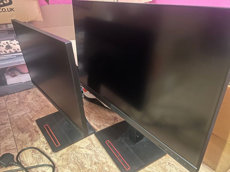 2x Lenovo 24” and 27” Thinkvision Monitors
