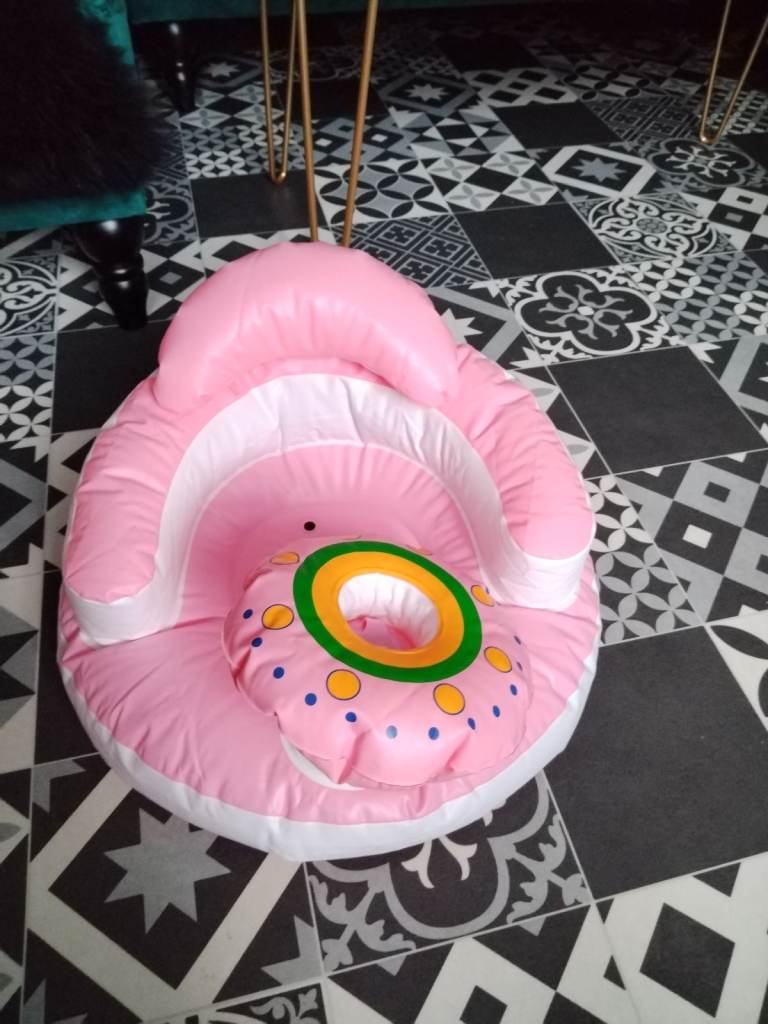 Inflatable baby chair
