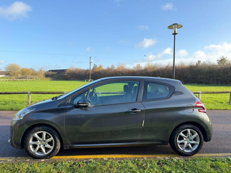 2014 Peugeot 208 1.2 VTi PureTech Active Euro 5 3dr HATCHBACK Petrol Manual