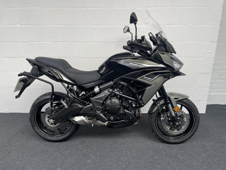 KAWASAKI VERSYS 650 - 2024 - 9080 MILES 