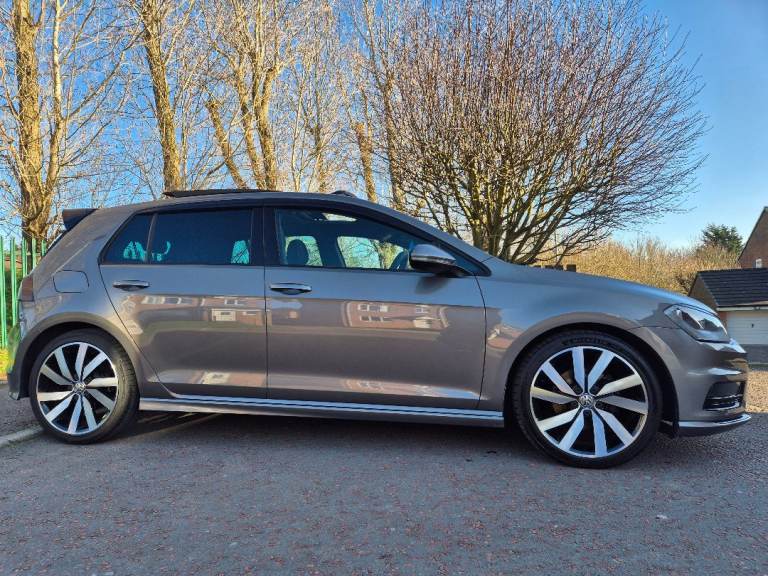 VW Golf R Line Edition  PANROOF