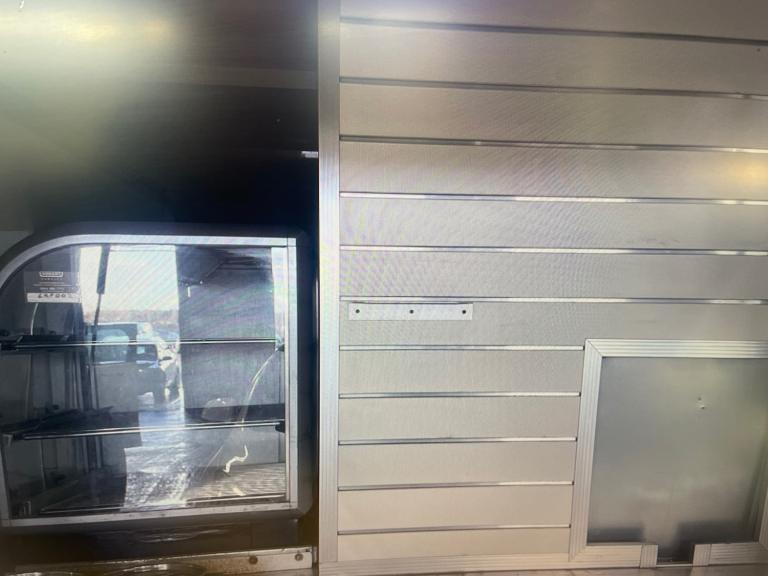 2018 Renault Master ML35 ENERGY dCi 110 Business  BE-SPOKE CATERING UNIT Box Van Diesel Manual