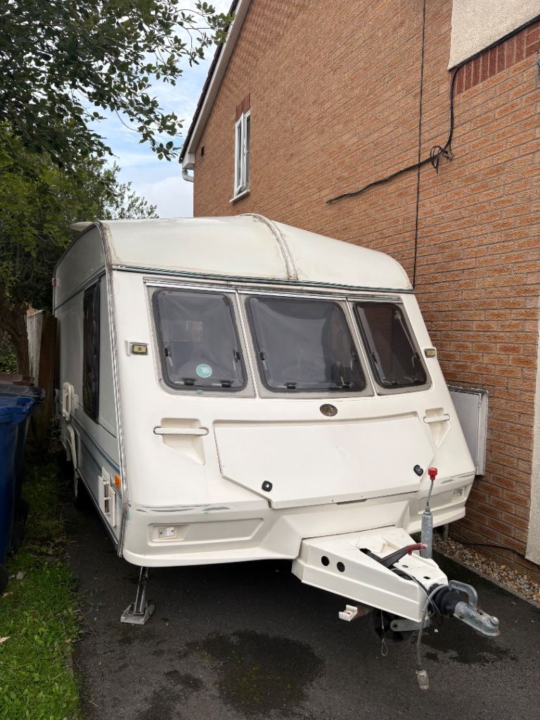 1990s Abi Dalesman touring Caravan