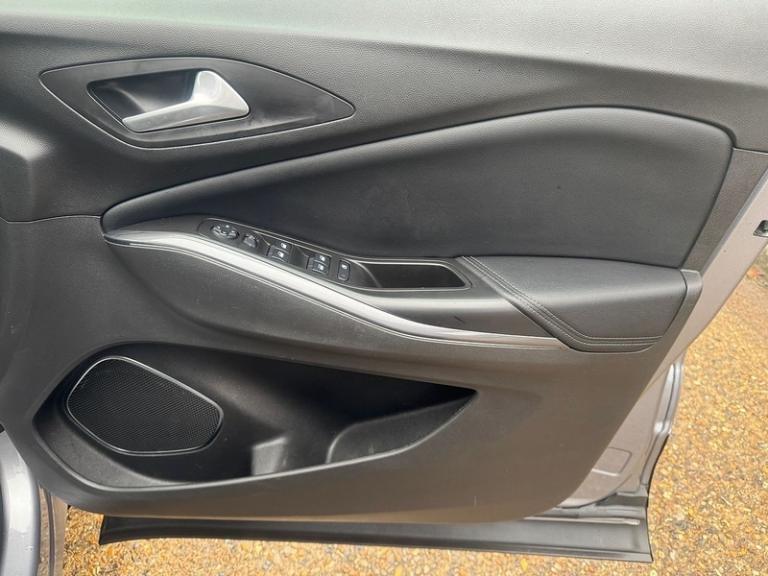 2019 Vauxhall Grandland X 12 Turbo Elite Nav 5dr HATCHBACK Petrol Manual