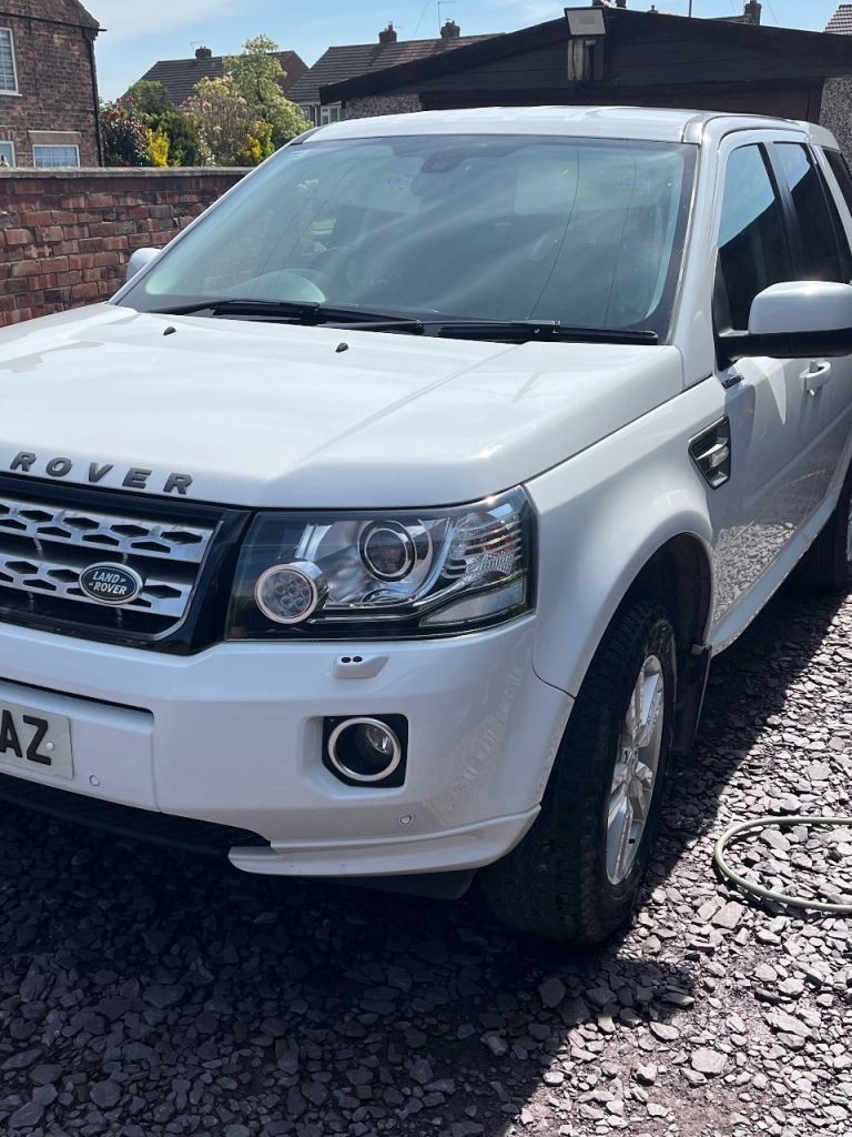 Land Rover, FREELANDER, Estate, 2013, Manual, 2179 (cc), 5 doors