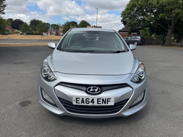 HYUNDAI I30 1.6 DIESEL 84,000 MILEAGE 12 MONTHS MOT £20 TAX