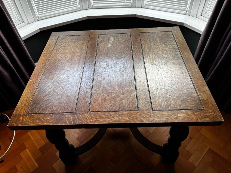 Extendable Wooden Dining Table – Vintage, Fair Condition