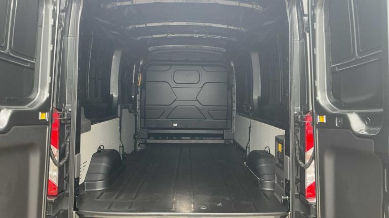  Ford E-Transit 135kW 68kWh H2 Trend Van Auto Medium Roof Van Electric Automatic