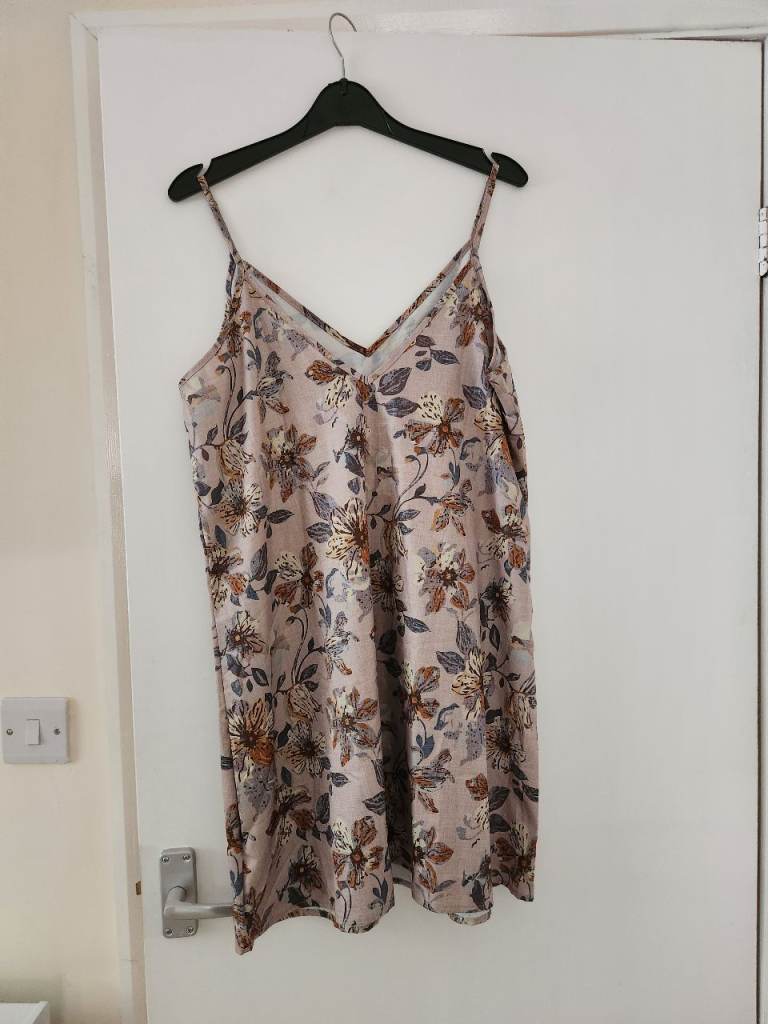 Floral Patterned Summer Dress/Tunic – Good Condition