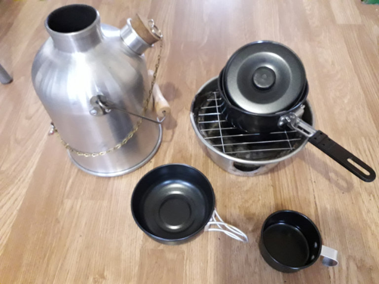 Storm Kettle multi-fuel 1L with pan set and cup cooking kit. all weather use. not Kelly kettle.
