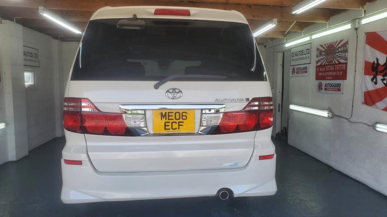 Toyota Alphard 2.4 automatic 8 seater refurbed alloys in grey 82k miles 2006 
