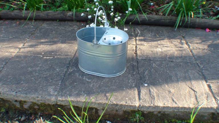 NEW GALVANISED STEEL MOP BUCKET/PLANTER BARGAIN PRICE