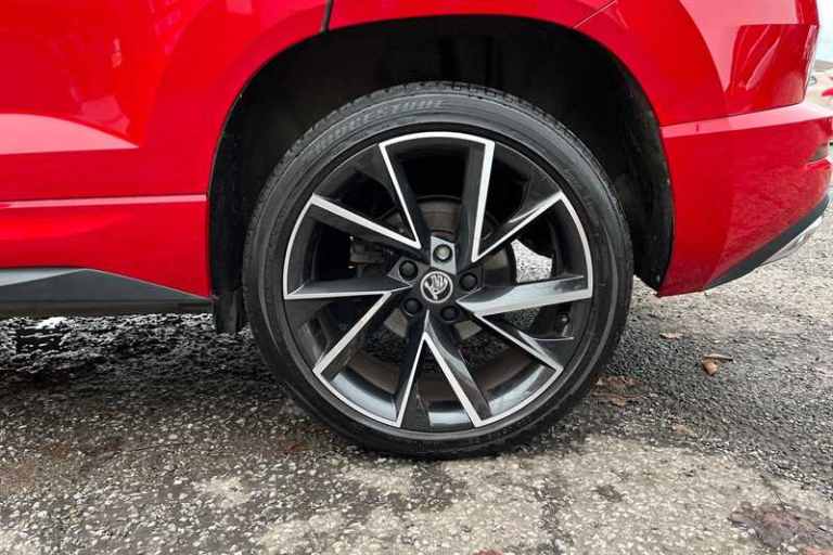 2019 Skoda Karoq 2.0 TDI Sport Line 4x4 5dr ESTATE DIESEL Manual