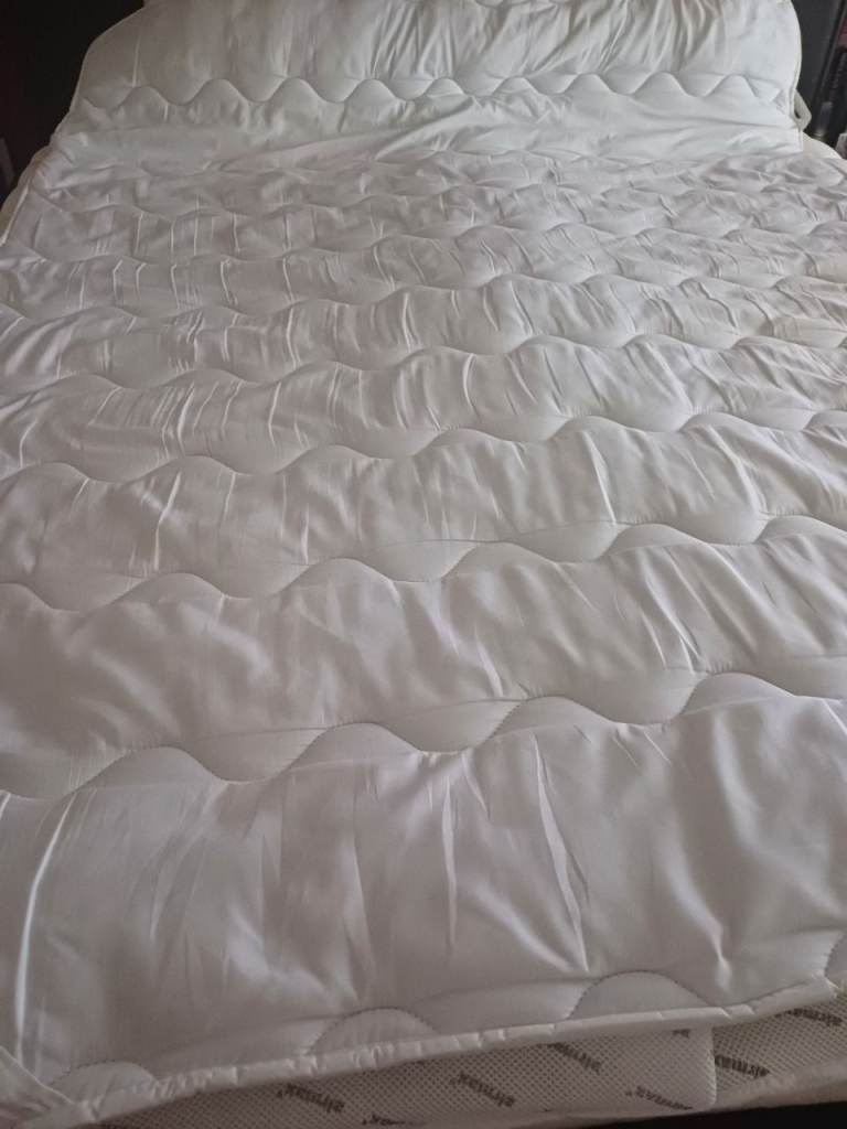 Silentnight night  airmax mattress topper  double 