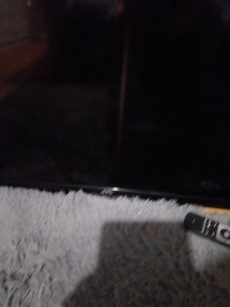 50 inch 0nly smart with fore stick