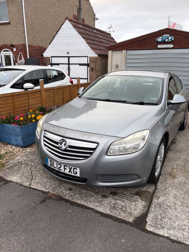 Vauxhall, INSIGNIA, Hatchback, 2012, Manual, 1956 (cc), 5 doors