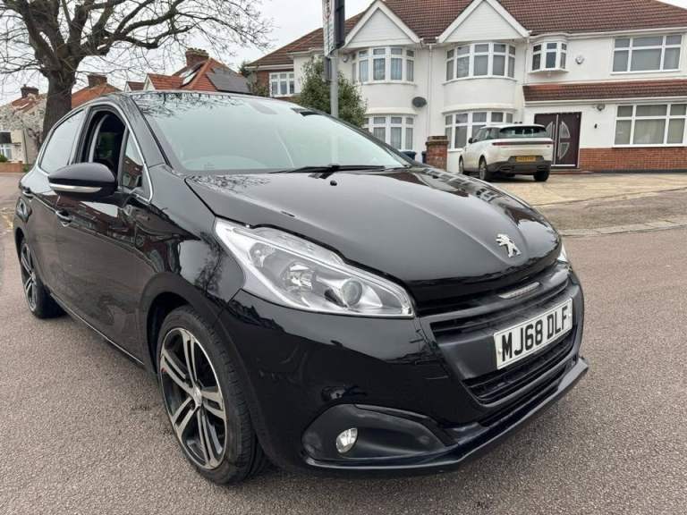 Peugeot, 208, Hatchback, 2018, Manual, 1199 (cc), 5 doors