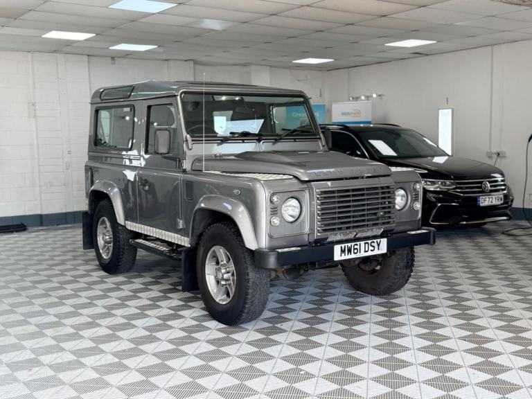 2012 Land Rover Defender 90 2.4 TDCi XS Station Wagon 4WD SWB Euro 4 3dr