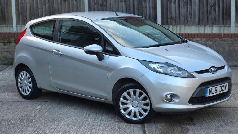 FORD FIESTA 1.25 Edge 3dr 2011