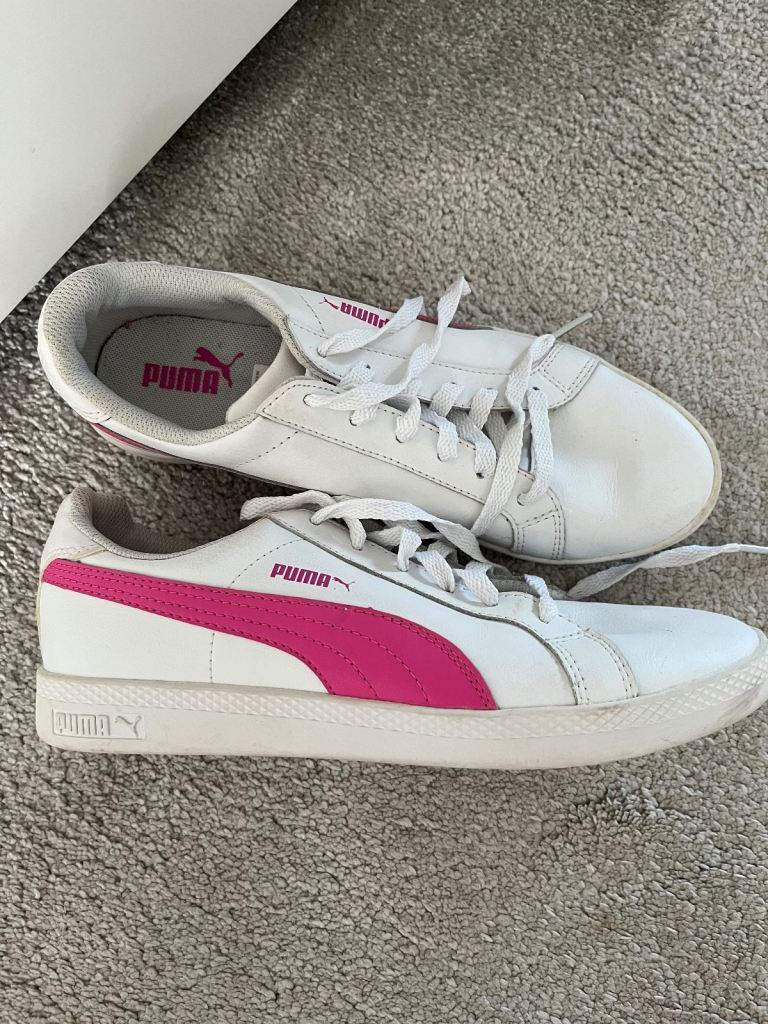 Puma trainers size 7 £5 good condition 