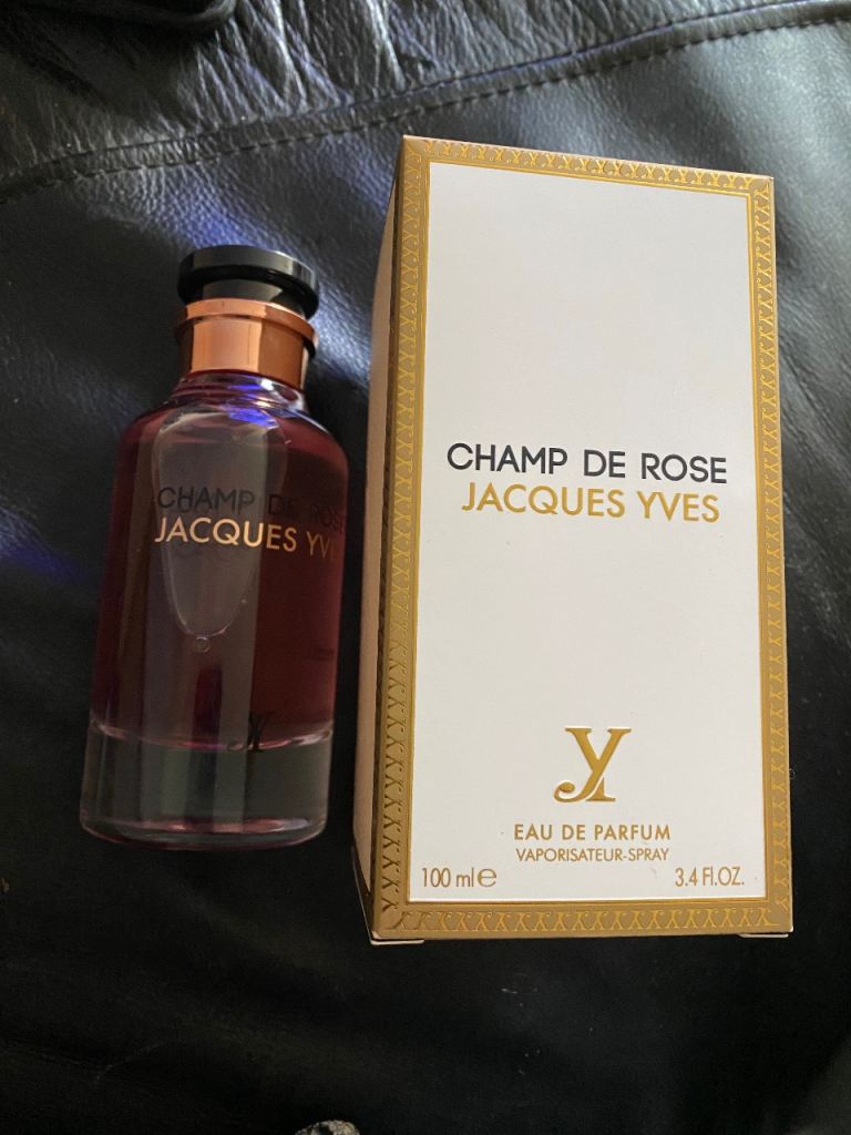 ladies perfume like LV 