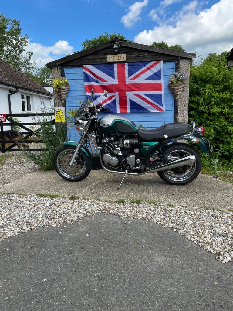 Triumph, THUNDERBIRD, 2000, 885 (cc)