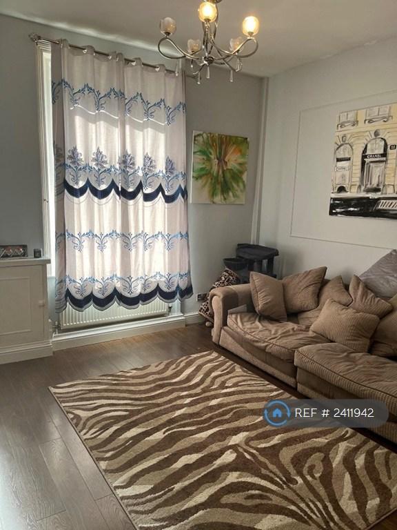 2 bedroom house in Horne Street, Bury, BL9 (2 bed) (#2411942)