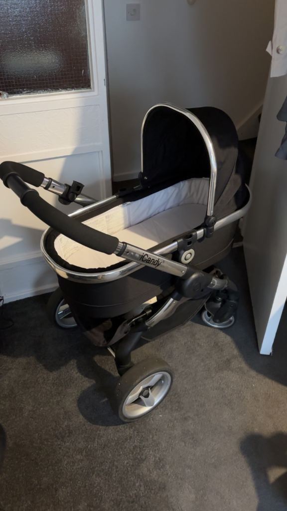 Icandy Blsck travel system 