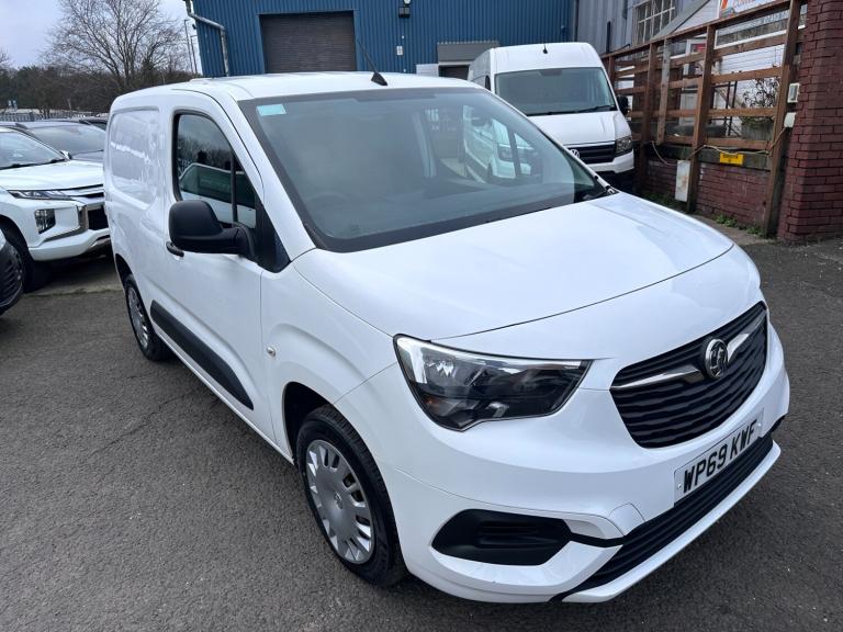 2019 Vauxhall Combo 2300 1.5 Turbo D 100ps H1 Sportive Van PANEL VAN Diesel Manual