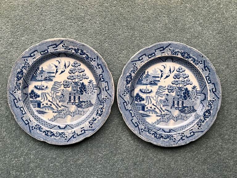 Matching pair of antique Dillwyn & Co, SWANSEA pottery dinner plates c1840