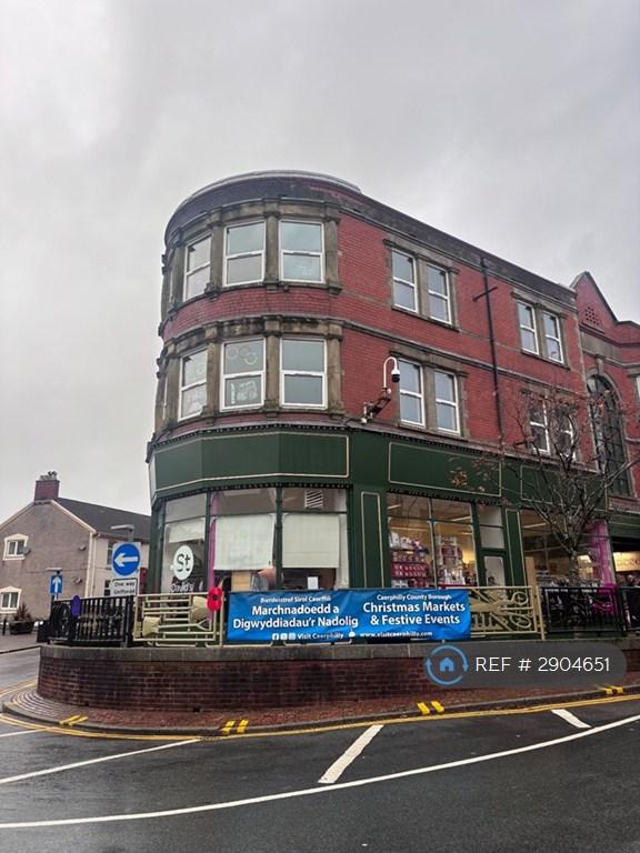 2 bedroom flat in Arcade Buildings, Hengoed, CF82 (2 bed) (#2904651)