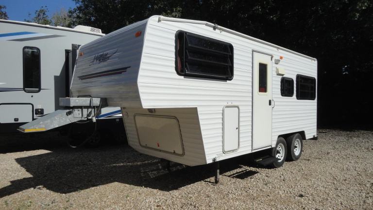 Adventure 5th Wheel Trailer