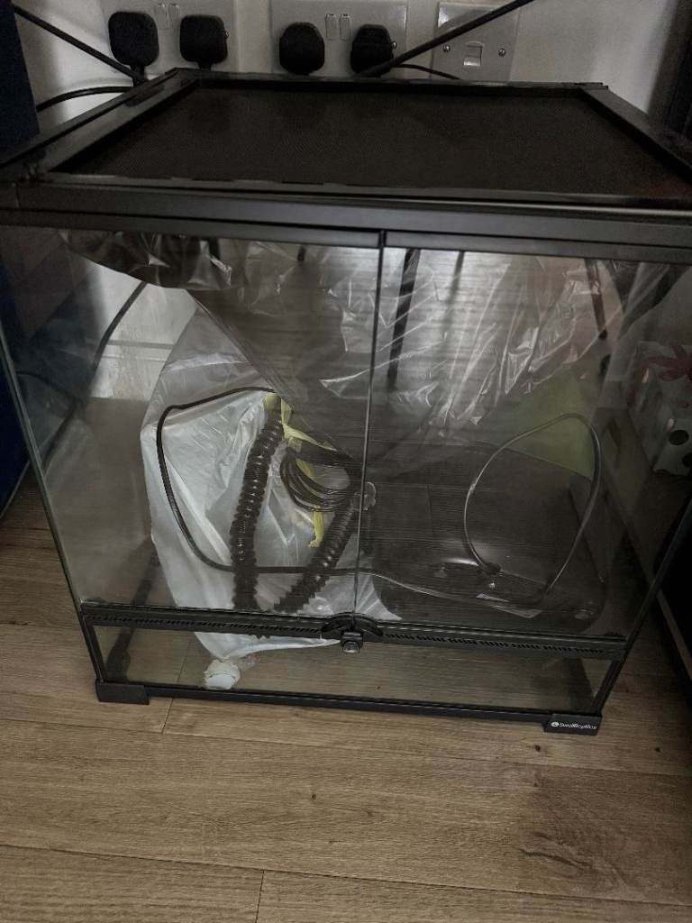 Terrarium 60 x 45 x 60cm + Digital Humidifier with Built-In Hygrostat