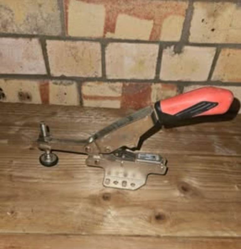 UJK  Clamp 6870F 70 Self adjusting  toggle clamp   -  3 available £15 each