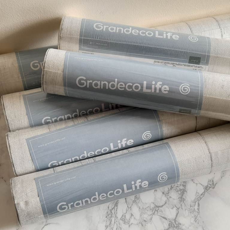 Grandeco Exposure White 6 rolls Wallpaper all same batch number