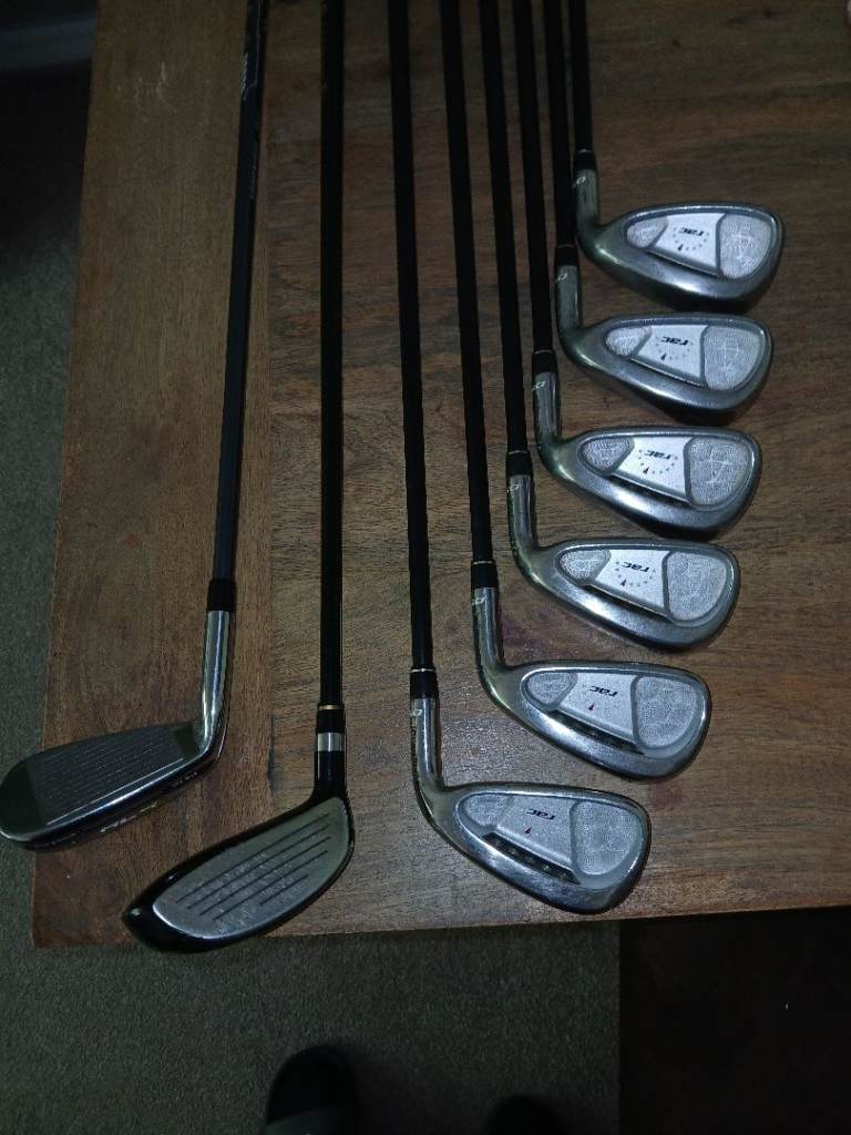  Golf Clubs – Good Condition