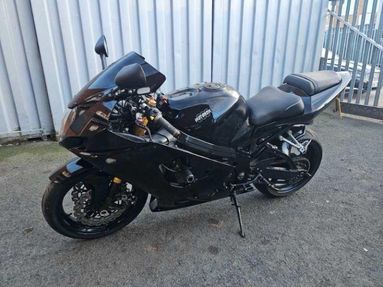 Suzuki GSXR1000 K3 '2003' BREMBO FRONT CALIPERS/M-CYL/GP SILENCER/COMFY SEAT