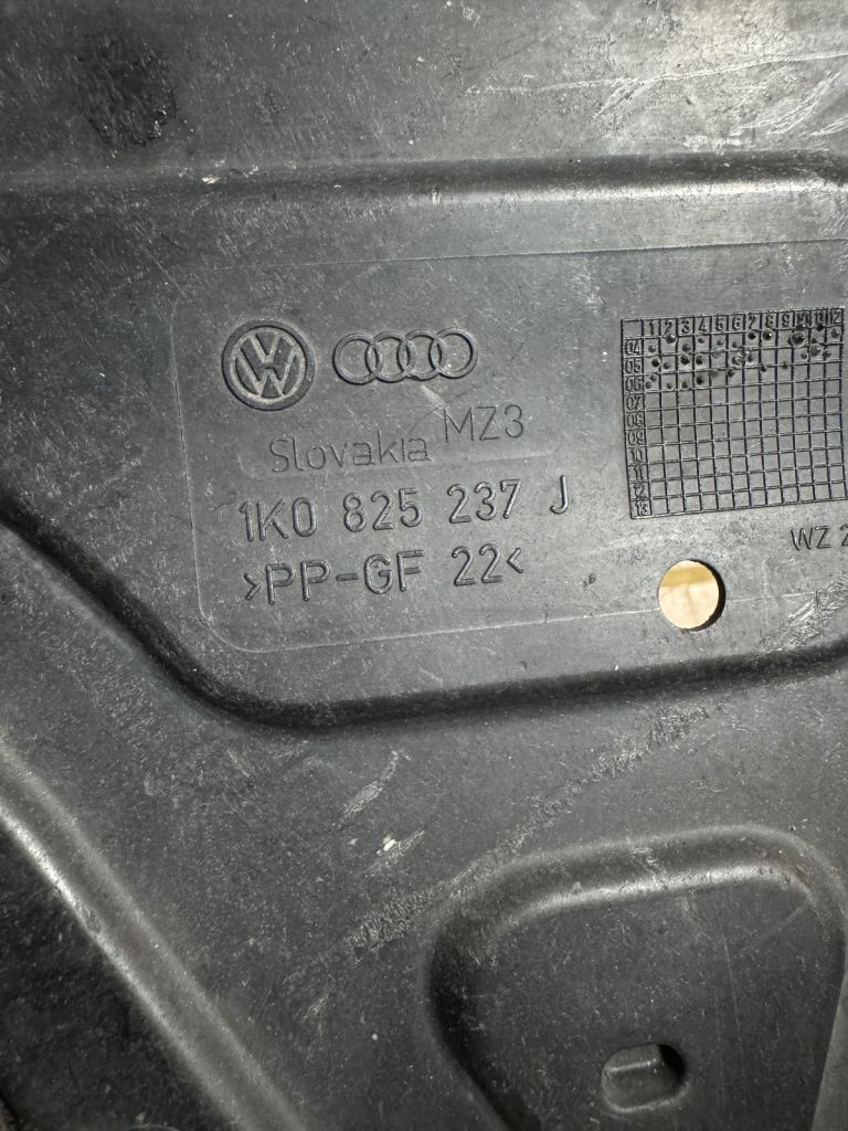 Volkswagen Golf under tray