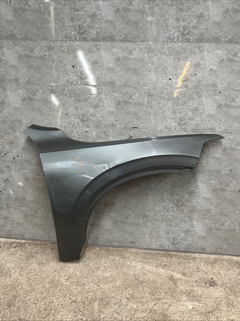 VOLVO V90 Cross Country Front wing   Driver Right RH 2017-2024