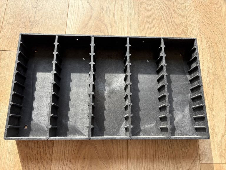 STORAGE RACK Bryco MDV-50 Mini DV 50 Tape Holder For Wall / Desk Editing Black