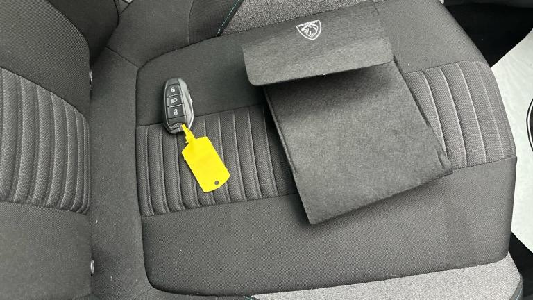 2024 Peugeot 3008 1.6 Hybrid 180 Active 5dr e-EAT8 HATCHBACK PETROL/ELECTRIC Automatic