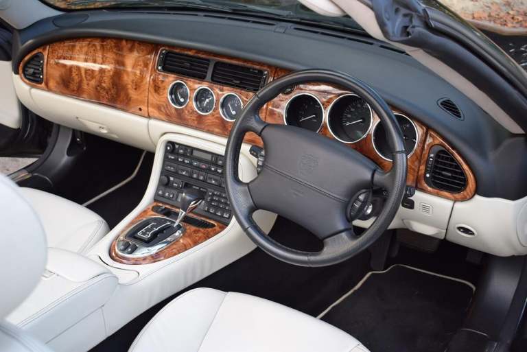 2005 Jaguar XK8 4.2 2dr Auto CONVERTIBLE PETROL Automatic