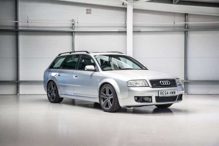 2004 Audi RS6 RS6 Quattro Avant  ESTATE PETROL Automatic