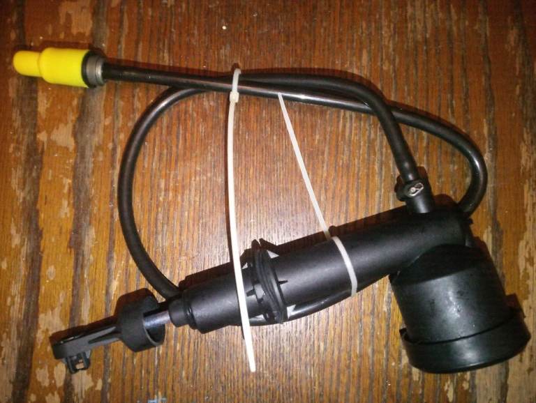 Land Rover Freelander Clutch Master Cylinder